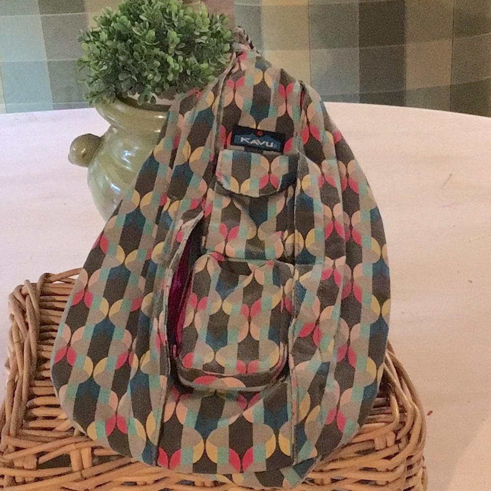 Kavu Canvas Rope Sling Bag 100% Cotton Canvas Multicolor Geometric Circles